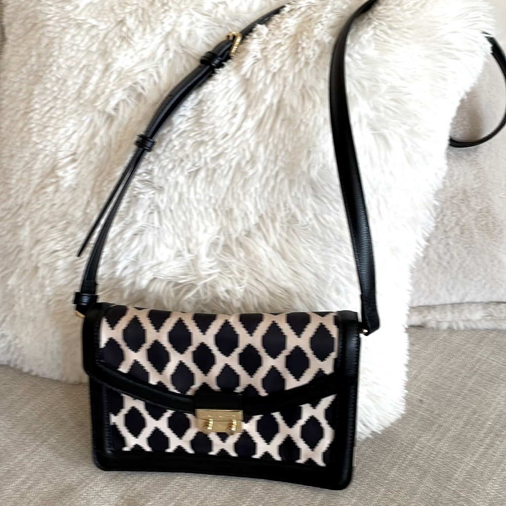 Vera Bradley Tess Crossbody Ikat Spots